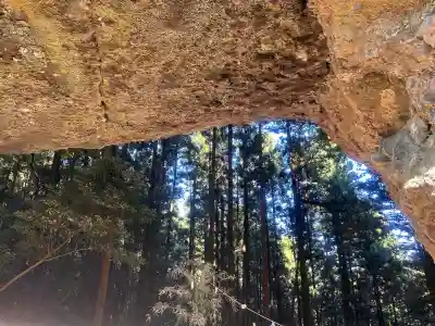 上色見熊野座神社の{uncategorized: "未分類", other: "その他", undefined: "問題あり", building: "その他建物", grave: "お墓", sacred_gate: "鳥居", guardian: "狛犬", statue: "像", buddha: "仏像", history: "歴史", nature: "自然", garden: "庭園", animal: "動物", pagoda: "塔", temizu: "手水舎", mountain_gate: "山門・神門", sanctuary: "本殿・本堂", subordinate: "末社・摂社", art: "芸術", scenery: "景色", jizo: "地蔵", ema: "絵馬", goshuin: "御朱印", omikuji: "おみくじ", items: "授与品その他", amulet: "お守り", goshuincho: "御朱印帳", eats: "食事", festival: "お祭り", votive_dance: "神楽", shichigosan: "七五三参", wedding: "結婚式", experience: "体験その他", initially: "初詣", around: "周辺", anti_infection: "感染症対策"}