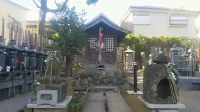 西光院の末社・摂社