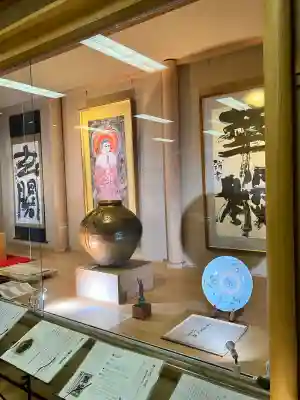 龍泉寺(足利厄除大師)の{uncategorized: "未分類", other: "その他", undefined: "問題あり", building: "その他建物", grave: "お墓", sacred_gate: "鳥居", guardian: "狛犬", statue: "像", buddha: "仏像", history: "歴史", nature: "自然", garden: "庭園", animal: "動物", pagoda: "塔", temizu: "手水舎", mountain_gate: "山門・神門", sanctuary: "本殿・本堂", subordinate: "末社・摂社", art: "芸術", scenery: "景色", jizo: "地蔵", ema: "絵馬", goshuin: "御朱印", omikuji: "おみくじ", items: "授与品その他", amulet: "お守り", goshuincho: "御朱印帳", eats: "食事", festival: "お祭り", votive_dance: "神楽", shichigosan: "七五三参", wedding: "結婚式", experience: "体験その他", initially: "初詣", around: "周辺", anti_infection: "感染症対策"}