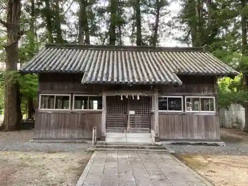 鬼籠野神社の本殿・本堂