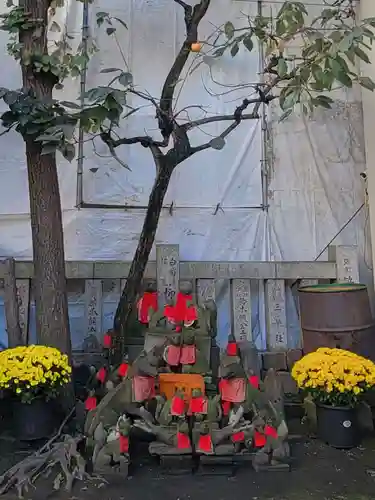 笠間稲荷神社 東京別社の末社・摂社