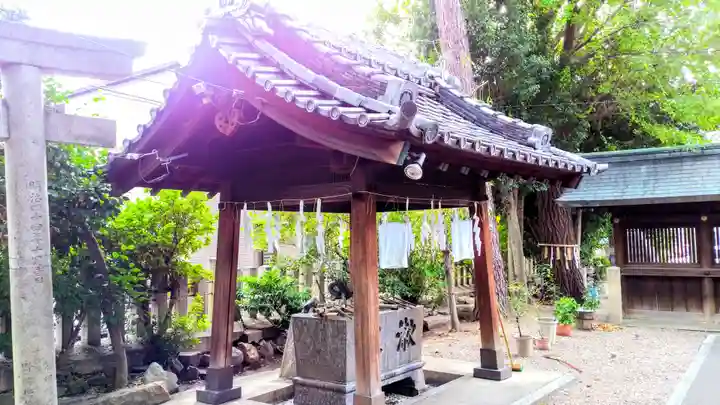 白山社の手水舎