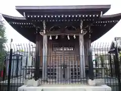 白山神社の本殿