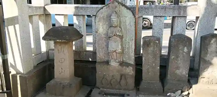 柏神社の{uncategorized: "未分類", other: "その他", undefined: "問題あり", building: "その他建物", grave: "お墓", sacred_gate: "鳥居", guardian: "狛犬", statue: "像", buddha: "仏像", history: "歴史", nature: "自然", garden: "庭園", animal: "動物", pagoda: "塔", temizu: "手水舎", mountain_gate: "山門・神門", sanctuary: "本殿・本堂", subordinate: "末社・摂社", art: "芸術", scenery: "景色", jizo: "地蔵", ema: "絵馬", goshuin: "御朱印", omikuji: "おみくじ", items: "授与品その他", amulet: "お守り", goshuincho: "御朱印帳", eats: "食事", festival: "お祭り", votive_dance: "神楽", shichigosan: "七五三参", wedding: "結婚式", experience: "体験その他", initially: "初詣", around: "周辺", anti_infection: "感染症対策"}