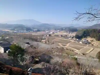 常陸国出雲大社の{uncategorized: "未分類", other: "その他", undefined: "問題あり", building: "その他建物", grave: "お墓", sacred_gate: "鳥居", guardian: "狛犬", statue: "像", buddha: "仏像", history: "歴史", nature: "自然", garden: "庭園", animal: "動物", pagoda: "塔", temizu: "手水舎", mountain_gate: "山門・神門", sanctuary: "本殿・本堂", subordinate: "末社・摂社", art: "芸術", scenery: "景色", jizo: "地蔵", ema: "絵馬", goshuin: "御朱印", omikuji: "おみくじ", items: "授与品その他", amulet: "お守り", goshuincho: "御朱印帳", eats: "食事", festival: "お祭り", votive_dance: "神楽", shichigosan: "七五三参", wedding: "結婚式", experience: "体験その他", initially: "初詣", around: "周辺", anti_infection: "感染症対策"}