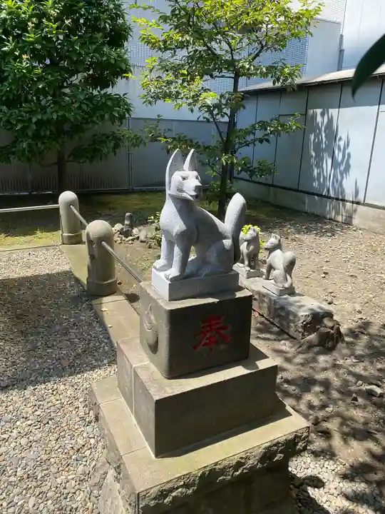 羽衣町厳島神社(関内厳島神社・横浜弁天)の狛犬