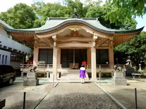 奈良尾神社の本殿