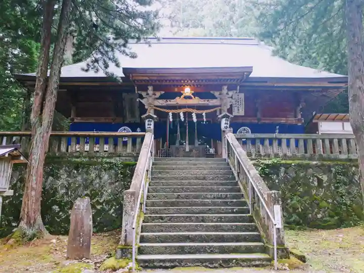 早池峯神社の本殿・本堂