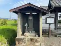 宗福寺の{uncategorized: "未分類", other: "その他", undefined: "問題あり", building: "その他建物", grave: "お墓", sacred_gate: "鳥居", guardian: "狛犬", statue: "像", buddha: "仏像", history: "歴史", nature: "自然", garden: "庭園", animal: "動物", pagoda: "塔", temizu: "手水舎", mountain_gate: "山門・神門", sanctuary: "本殿・本堂", subordinate: "末社・摂社", art: "芸術", scenery: "景色", jizo: "地蔵", ema: "絵馬", goshuin: "御朱印", omikuji: "おみくじ", items: "授与品その他", amulet: "お守り", goshuincho: "御朱印帳", eats: "食事", festival: "お祭り", votive_dance: "神楽", shichigosan: "七五三参", wedding: "結婚式", experience: "体験その他", initially: "初詣", around: "周辺", anti_infection: "感染症対策"}