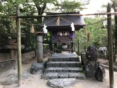 八重垣神社の末社