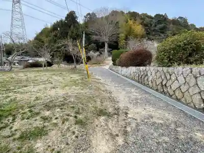 朝口観音堂の{uncategorized: "未分類", other: "その他", undefined: "問題あり", building: "その他建物", grave: "お墓", sacred_gate: "鳥居", guardian: "狛犬", statue: "像", buddha: "仏像", history: "歴史", nature: "自然", garden: "庭園", animal: "動物", pagoda: "塔", temizu: "手水舎", mountain_gate: "山門・神門", sanctuary: "本殿・本堂", subordinate: "末社・摂社", art: "芸術", scenery: "景色", jizo: "地蔵", ema: "絵馬", goshuin: "御朱印", omikuji: "おみくじ", items: "授与品その他", amulet: "お守り", goshuincho: "御朱印帳", eats: "食事", festival: "お祭り", votive_dance: "神楽", shichigosan: "七五三参", wedding: "結婚式", experience: "体験その他", initially: "初詣", around: "周辺", anti_infection: "感染症対策"}