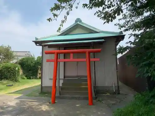 神社（名称不明）の鳥居