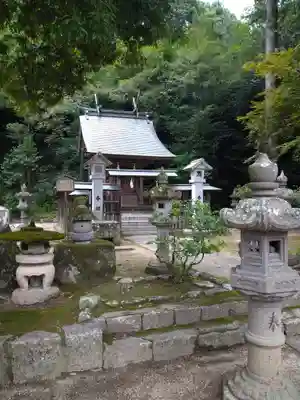 由加神社（和気由加神社）の末社・摂社