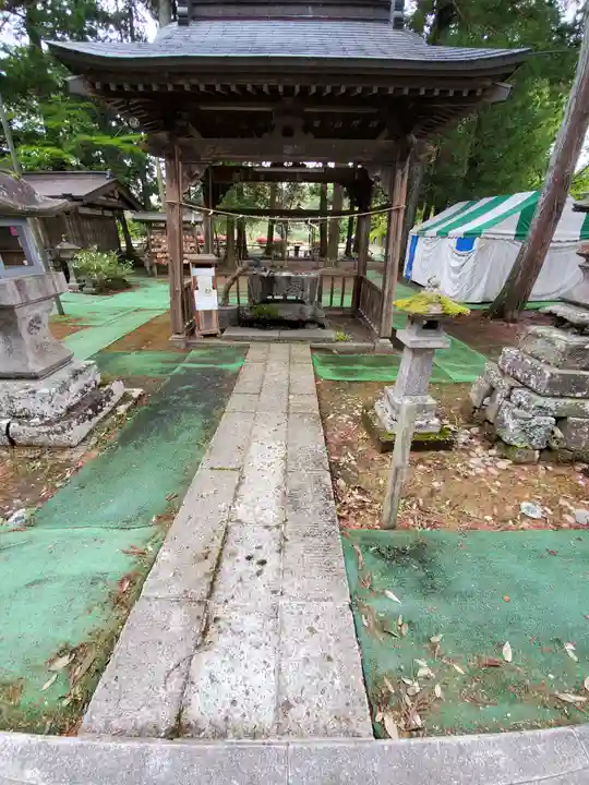 光丸山 法輪寺の手水舎