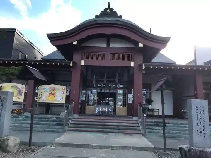 札幌八幡宮の本殿・本堂