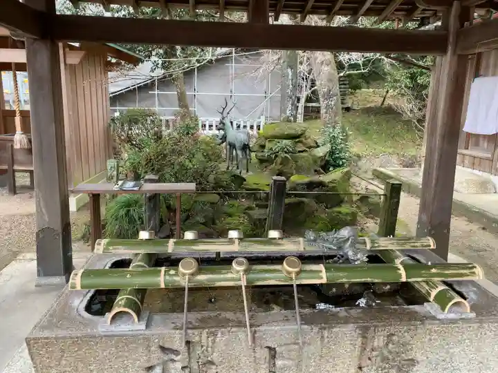 春日神社の手水舎