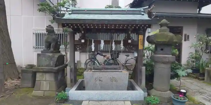 秋葉神社の手水舎