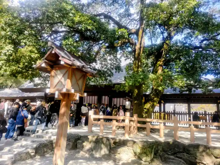 熱田神宮の{uncategorized: "未分類", other: "その他", undefined: "問題あり", building: "その他建物", grave: "お墓", sacred_gate: "鳥居", guardian: "狛犬", statue: "像", buddha: "仏像", history: "歴史", nature: "自然", garden: "庭園", animal: "動物", pagoda: "塔", temizu: "手水舎", mountain_gate: "山門・神門", sanctuary: "本殿・本堂", subordinate: "末社・摂社", art: "芸術", scenery: "景色", jizo: "地蔵", ema: "絵馬", goshuin: "御朱印", omikuji: "おみくじ", items: "授与品その他", amulet: "お守り", goshuincho: "御朱印帳", eats: "食事", festival: "お祭り", votive_dance: "神楽", shichigosan: "七五三参", wedding: "結婚式", experience: "体験その他", initially: "初詣", around: "周辺", anti_infection: "感染症対策"}