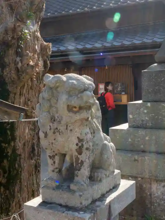 陶山神社の{uncategorized: "未分類", other: "その他", undefined: "問題あり", building: "その他建物", grave: "お墓", sacred_gate: "鳥居", guardian: "狛犬", statue: "像", buddha: "仏像", history: "歴史", nature: "自然", garden: "庭園", animal: "動物", pagoda: "塔", temizu: "手水舎", mountain_gate: "山門・神門", sanctuary: "本殿・本堂", subordinate: "末社・摂社", art: "芸術", scenery: "景色", jizo: "地蔵", ema: "絵馬", goshuin: "御朱印", omikuji: "おみくじ", items: "授与品その他", amulet: "お守り", goshuincho: "御朱印帳", eats: "食事", festival: "お祭り", votive_dance: "神楽", shichigosan: "七五三参", wedding: "結婚式", experience: "体験その他", initially: "初詣", around: "周辺", anti_infection: "感染症対策"}