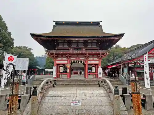 津島神社の山門・神門