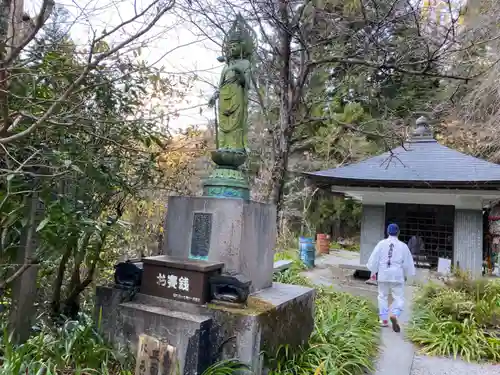 水潜寺の仏像