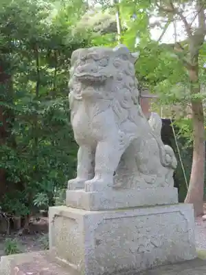 大頭龍神社の狛犬