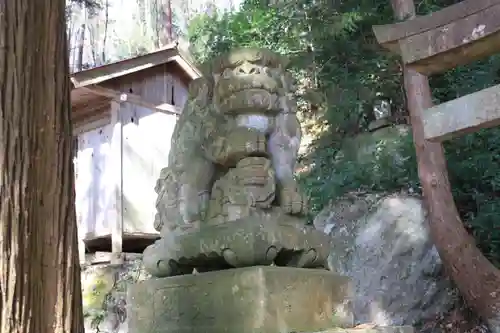 高野根神社の狛犬