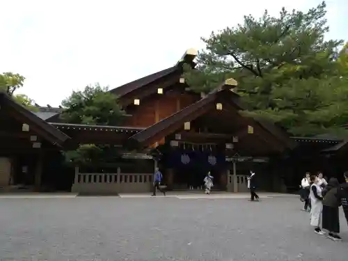 熱田神宮の{uncategorized: "未分類", other: "その他", undefined: "問題あり", building: "その他建物", grave: "お墓", sacred_gate: "鳥居", guardian: "狛犬", statue: "像", buddha: "仏像", history: "歴史", nature: "自然", garden: "庭園", animal: "動物", pagoda: "塔", temizu: "手水舎", mountain_gate: "山門・神門", sanctuary: "本殿・本堂", subordinate: "末社・摂社", art: "芸術", scenery: "景色", jizo: "地蔵", ema: "絵馬", goshuin: "御朱印", omikuji: "おみくじ", items: "授与品その他", amulet: "お守り", goshuincho: "御朱印帳", eats: "食事", festival: "お祭り", votive_dance: "神楽", shichigosan: "七五三参", wedding: "結婚式", experience: "体験その他", initially: "初詣", around: "周辺", anti_infection: "感染症対策"}