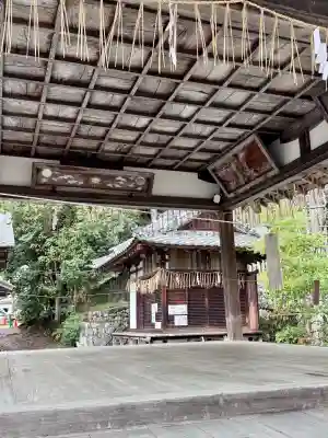 石座神社の{uncategorized: "未分類", other: "その他", undefined: "問題あり", building: "その他建物", grave: "お墓", sacred_gate: "鳥居", guardian: "狛犬", statue: "像", buddha: "仏像", history: "歴史", nature: "自然", garden: "庭園", animal: "動物", pagoda: "塔", temizu: "手水舎", mountain_gate: "山門・神門", sanctuary: "本殿・本堂", subordinate: "末社・摂社", art: "芸術", scenery: "景色", jizo: "地蔵", ema: "絵馬", goshuin: "御朱印", omikuji: "おみくじ", items: "授与品その他", amulet: "お守り", goshuincho: "御朱印帳", eats: "食事", festival: "お祭り", votive_dance: "神楽", shichigosan: "七五三参", wedding: "結婚式", experience: "体験その他", initially: "初詣", around: "周辺", anti_infection: "感染症対策"}