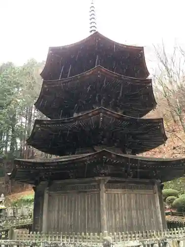 安楽寺の塔