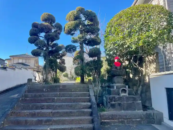蟠龍寺の{uncategorized: "未分類", other: "その他", undefined: "問題あり", building: "その他建物", grave: "お墓", sacred_gate: "鳥居", guardian: "狛犬", statue: "像", buddha: "仏像", history: "歴史", nature: "自然", garden: "庭園", animal: "動物", pagoda: "塔", temizu: "手水舎", mountain_gate: "山門・神門", sanctuary: "本殿・本堂", subordinate: "末社・摂社", art: "芸術", scenery: "景色", jizo: "地蔵", ema: "絵馬", goshuin: "御朱印", omikuji: "おみくじ", items: "授与品その他", amulet: "お守り", goshuincho: "御朱印帳", eats: "食事", festival: "お祭り", votive_dance: "神楽", shichigosan: "七五三参", wedding: "結婚式", experience: "体験その他", initially: "初詣", around: "周辺", anti_infection: "感染症対策"}
