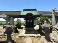 八幡若宮八幡神社 の{uncategorized: "未分類", other: "その他", undefined: "問題あり", building: "その他建物", grave: "お墓", sacred_gate: "鳥居", guardian: "狛犬", statue: "像", buddha: "仏像", history: "歴史", nature: "自然", garden: "庭園", animal: "動物", pagoda: "塔", temizu: "手水舎", mountain_gate: "山門・神門", sanctuary: "本殿・本堂", subordinate: "末社・摂社", art: "芸術", scenery: "景色", jizo: "地蔵", ema: "絵馬", goshuin: "御朱印", omikuji: "おみくじ", items: "授与品その他", amulet: "お守り", goshuincho: "御朱印帳", eats: "食事", festival: "お祭り", votive_dance: "神楽", shichigosan: "七五三参", wedding: "結婚式", experience: "体験その他", initially: "初詣", around: "周辺", anti_infection: "感染症対策"}