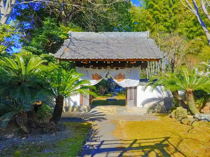 性源寺の山門・神門