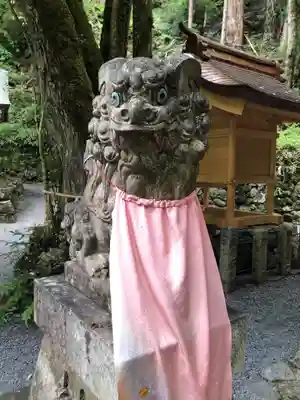 貴船神社奥宮の狛犬