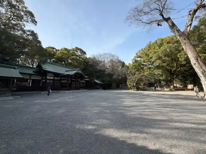 八剣宮(熱田神宮別宮)の{uncategorized: "未分類", other: "その他", undefined: "問題あり", building: "その他建物", grave: "お墓", sacred_gate: "鳥居", guardian: "狛犬", statue: "像", buddha: "仏像", history: "歴史", nature: "自然", garden: "庭園", animal: "動物", pagoda: "塔", temizu: "手水舎", mountain_gate: "山門・神門", sanctuary: "本殿・本堂", subordinate: "末社・摂社", art: "芸術", scenery: "景色", jizo: "地蔵", ema: "絵馬", goshuin: "御朱印", omikuji: "おみくじ", items: "授与品その他", amulet: "お守り", goshuincho: "御朱印帳", eats: "食事", festival: "お祭り", votive_dance: "神楽", shichigosan: "七五三参", wedding: "結婚式", experience: "体験その他", initially: "初詣", around: "周辺", anti_infection: "感染症対策"}