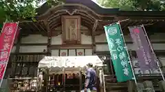 敢國神社の本殿