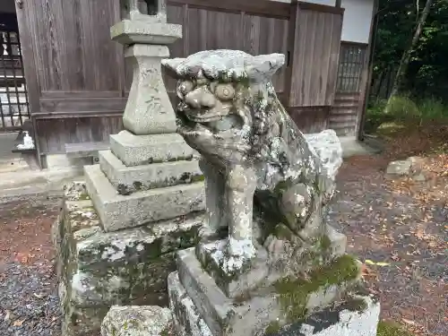 火雷神社の狛犬