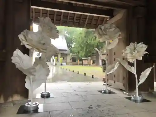 帯廣神社の山門・神門