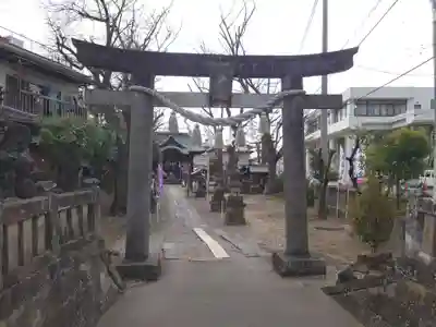 取手八坂神社の鳥居