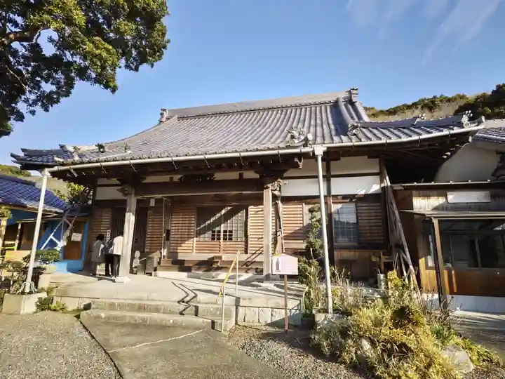 成願寺の本殿・本堂