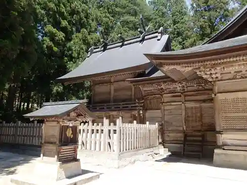 金屋子神社の本殿