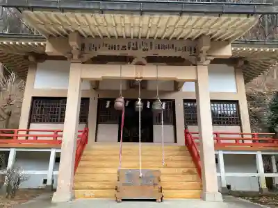 藤原町護国神社の{uncategorized: "未分類", other: "その他", undefined: "問題あり", building: "その他建物", grave: "お墓", sacred_gate: "鳥居", guardian: "狛犬", statue: "像", buddha: "仏像", history: "歴史", nature: "自然", garden: "庭園", animal: "動物", pagoda: "塔", temizu: "手水舎", mountain_gate: "山門・神門", sanctuary: "本殿・本堂", subordinate: "末社・摂社", art: "芸術", scenery: "景色", jizo: "地蔵", ema: "絵馬", goshuin: "御朱印", omikuji: "おみくじ", items: "授与品その他", amulet: "お守り", goshuincho: "御朱印帳", eats: "食事", festival: "お祭り", votive_dance: "神楽", shichigosan: "七五三参", wedding: "結婚式", experience: "体験その他", initially: "初詣", around: "周辺", anti_infection: "感染症対策"}
