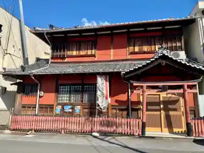 泥松稲荷大神の本殿・本堂