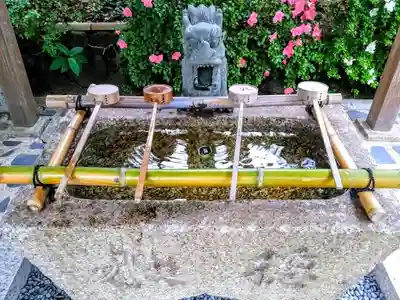 八柱神社（荒尾）の手水舎