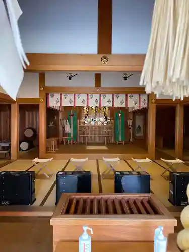 八幡秋田神社の本殿