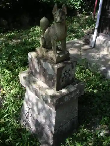 豊岡稲荷神社の狛犬