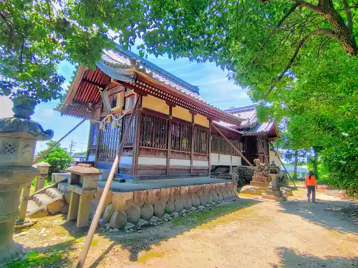 八幡神社(浅井町極楽寺)の本殿・本堂
