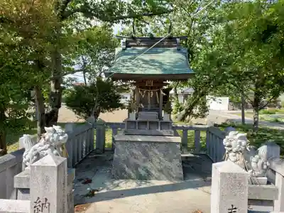 出新田岡神社の末社・摂社