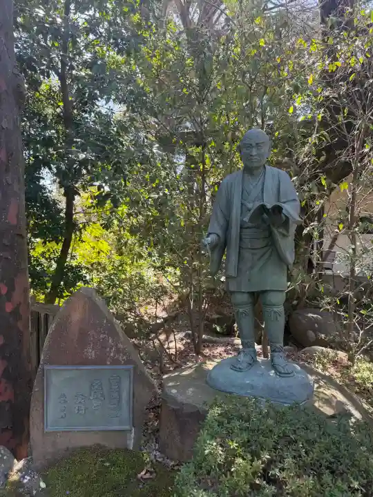 報徳二宮神社の{uncategorized: "未分類", other: "その他", undefined: "問題あり", building: "その他建物", grave: "お墓", sacred_gate: "鳥居", guardian: "狛犬", statue: "像", buddha: "仏像", history: "歴史", nature: "自然", garden: "庭園", animal: "動物", pagoda: "塔", temizu: "手水舎", mountain_gate: "山門・神門", sanctuary: "本殿・本堂", subordinate: "末社・摂社", art: "芸術", scenery: "景色", jizo: "地蔵", ema: "絵馬", goshuin: "御朱印", omikuji: "おみくじ", items: "授与品その他", amulet: "お守り", goshuincho: "御朱印帳", eats: "食事", festival: "お祭り", votive_dance: "神楽", shichigosan: "七五三参", wedding: "結婚式", experience: "体験その他", initially: "初詣", around: "周辺", anti_infection: "感染症対策"}