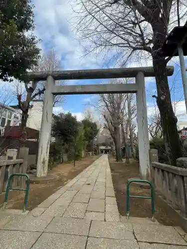 駒込天祖神社の{uncategorized: "未分類", other: "その他", undefined: "問題あり", building: "その他建物", grave: "お墓", sacred_gate: "鳥居", guardian: "狛犬", statue: "像", buddha: "仏像", history: "歴史", nature: "自然", garden: "庭園", animal: "動物", pagoda: "塔", temizu: "手水舎", mountain_gate: "山門・神門", sanctuary: "本殿・本堂", subordinate: "末社・摂社", art: "芸術", scenery: "景色", jizo: "地蔵", ema: "絵馬", goshuin: "御朱印", omikuji: "おみくじ", items: "授与品その他", amulet: "お守り", goshuincho: "御朱印帳", eats: "食事", festival: "お祭り", votive_dance: "神楽", shichigosan: "七五三参", wedding: "結婚式", experience: "体験その他", initially: "初詣", around: "周辺", anti_infection: "感染症対策"}